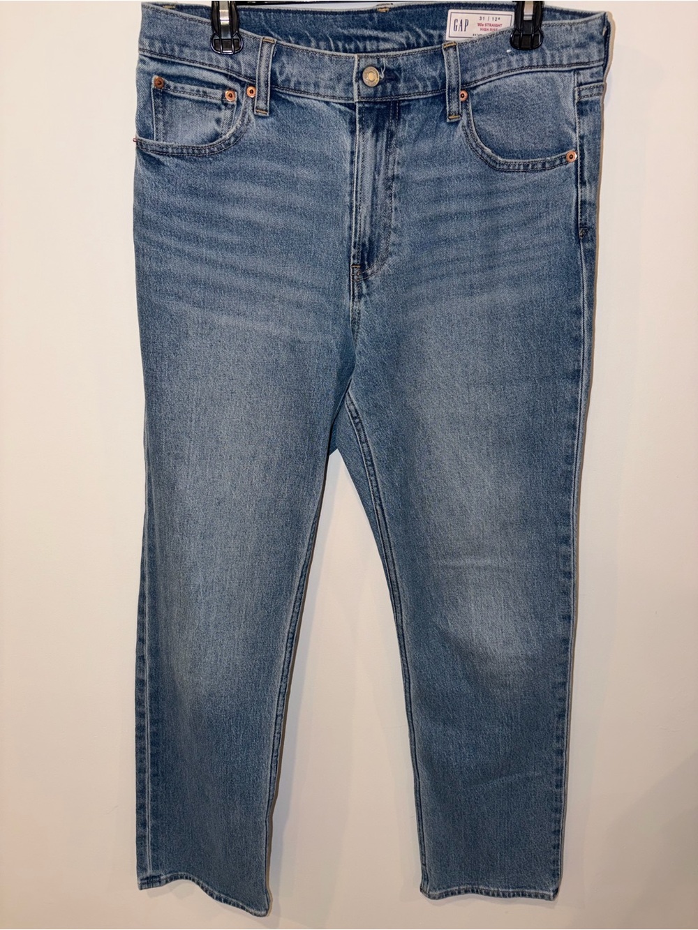 Gap High-Rise 90s Straight Jeans